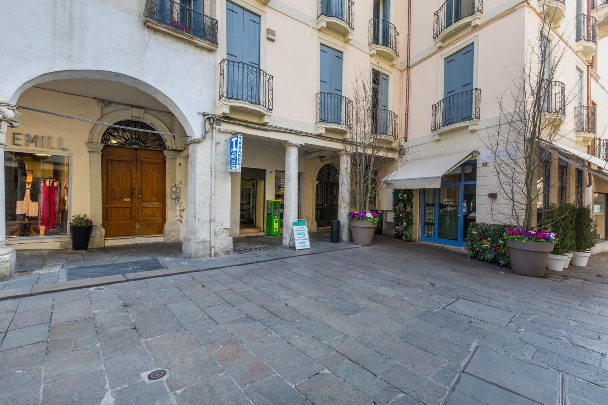 Il Campanile Vicenza Exterior foto